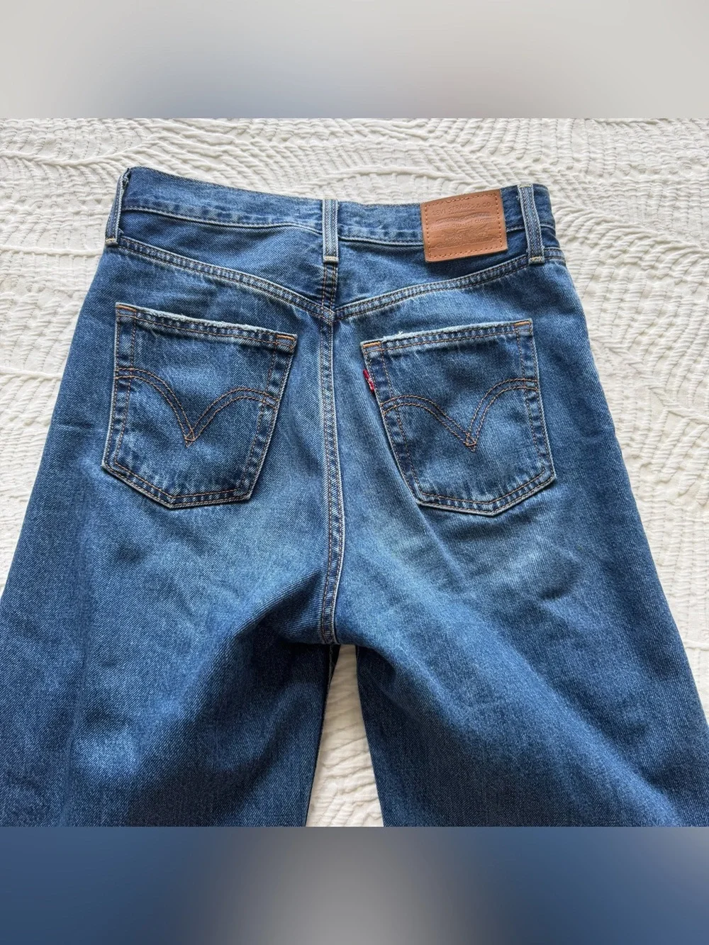 Levi’s Ribcage Wide Leg Jeans - Picture 10 of 12